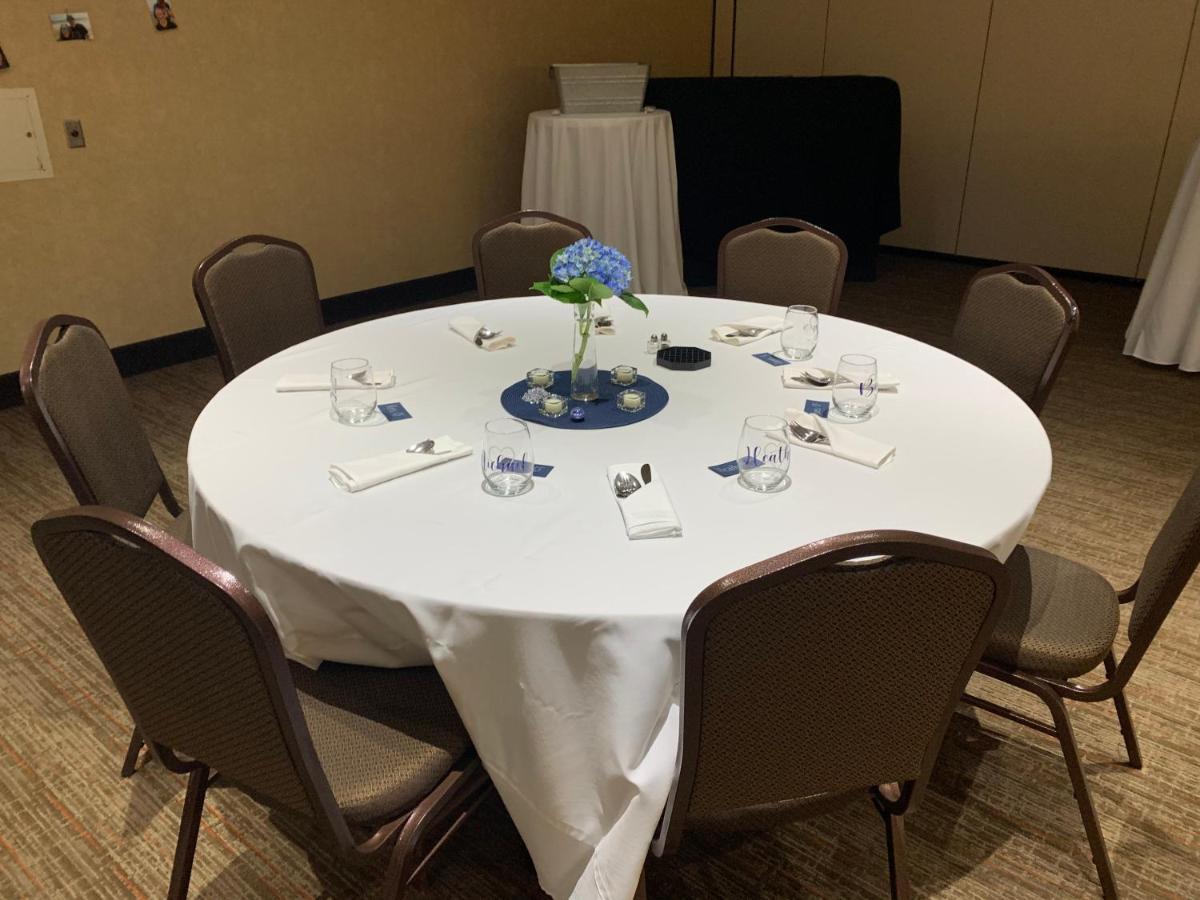 Radisson Hotel Detroit-Farmington Hills Luaran gambar